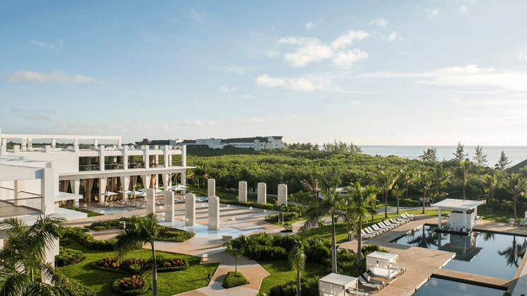 Platinum Yucatan Princess Hotel